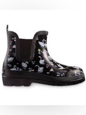Vera Bradley powered by tote's Carson Women's Waterproof Swan Print Rain Boots